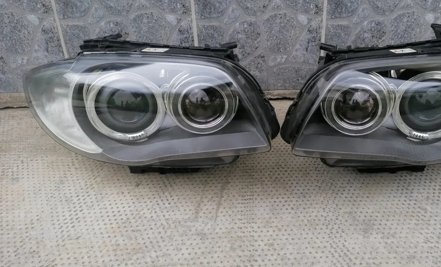 BMW E87 Xenon Headlights Left and Right