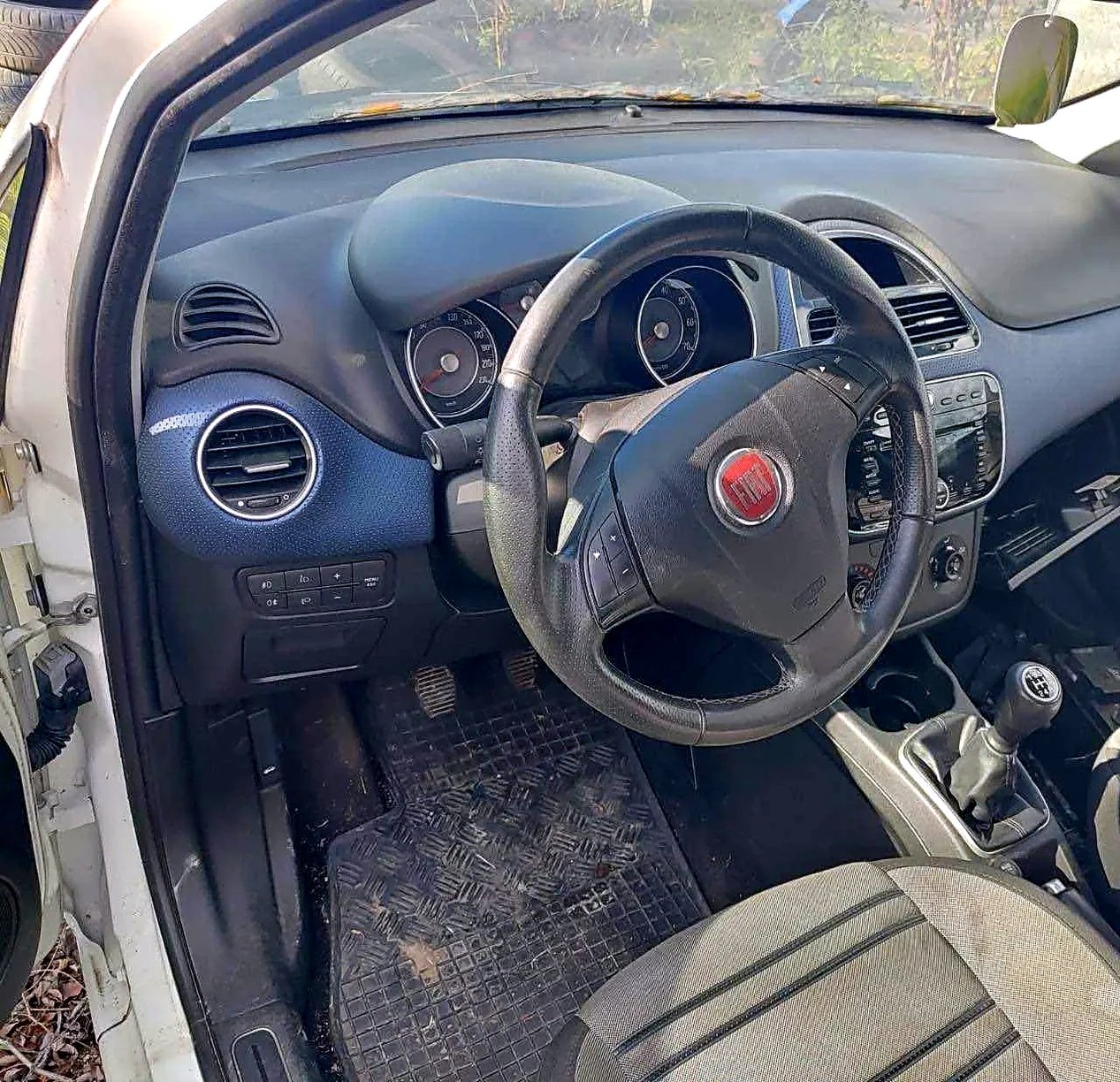 Dashboard and airbags Fiat Evo 2011