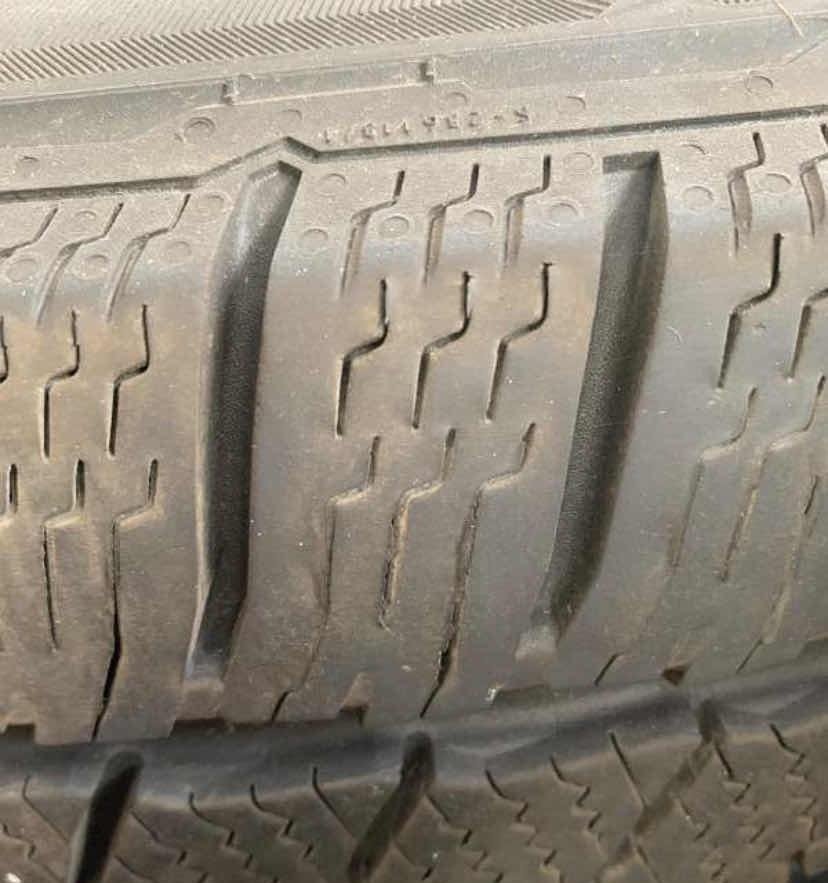 Tyre Continental 215/60 R17C