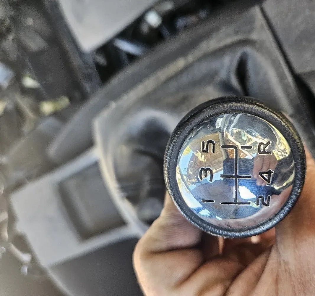 Poluga menjača Peugeot 207