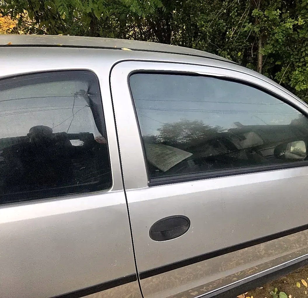 Front right door Opel Corsa C 2/3 door Z157