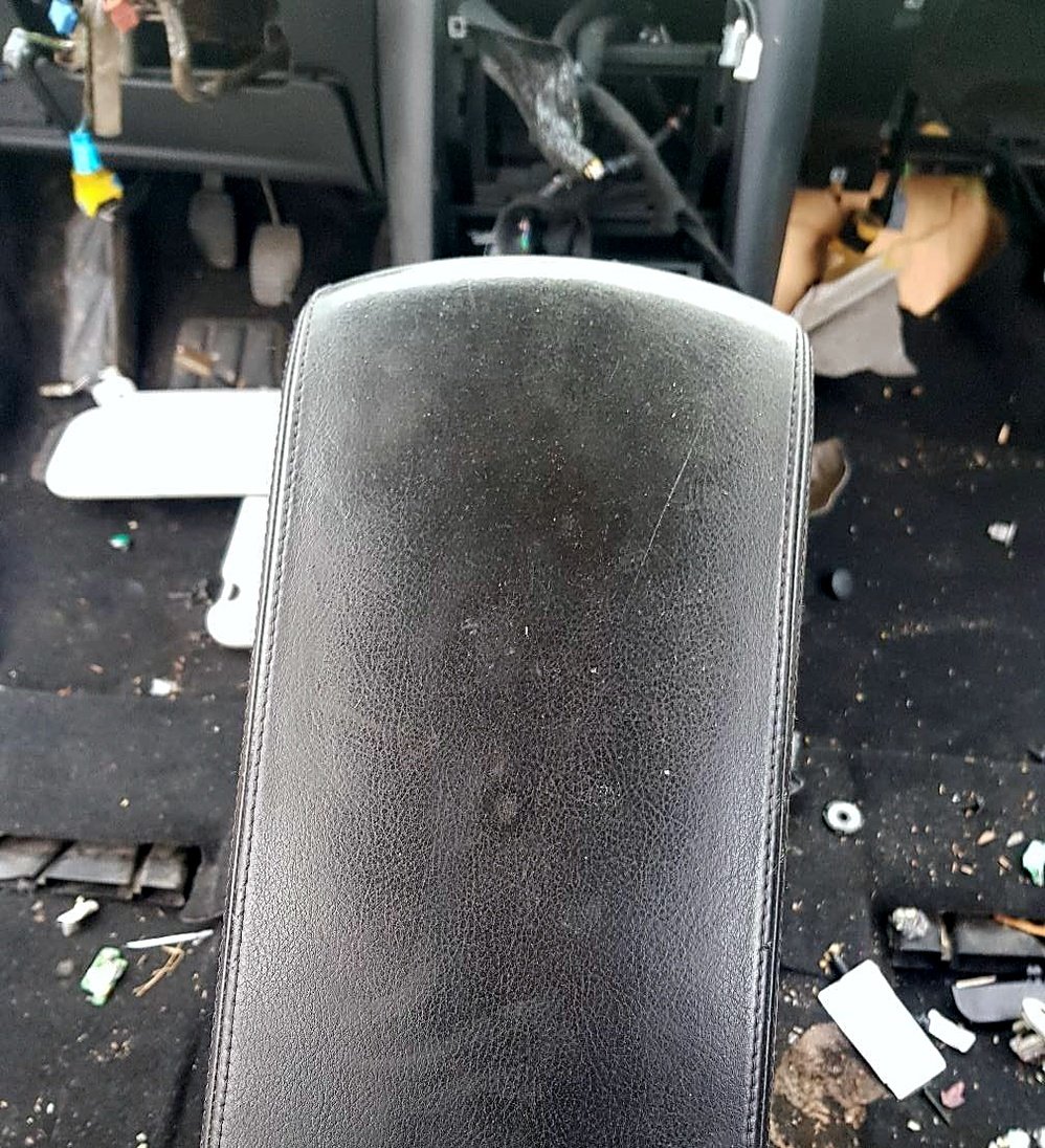 Peugeot 407 armrest leather