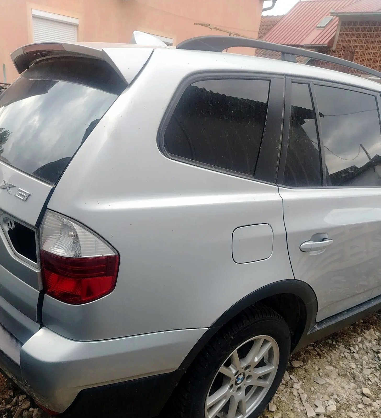 Polustranica BMW X3 E83