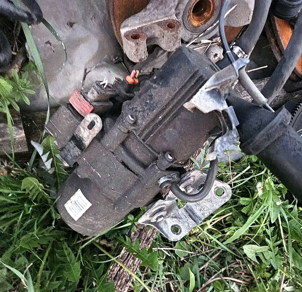 Servo pumpa Peugeot 1.6 HDI 66 90ks