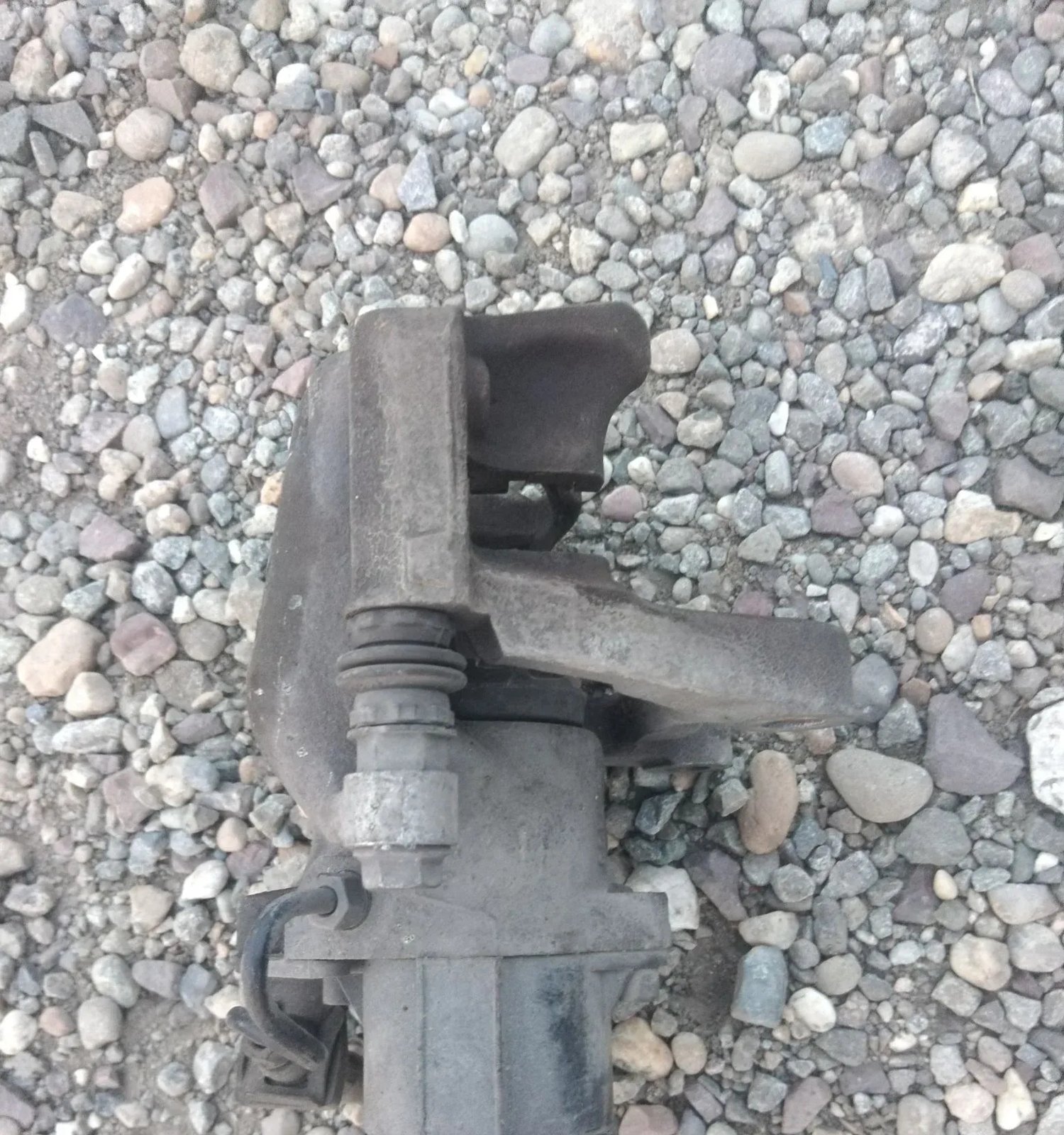 Leva klesta Passat B6 B7