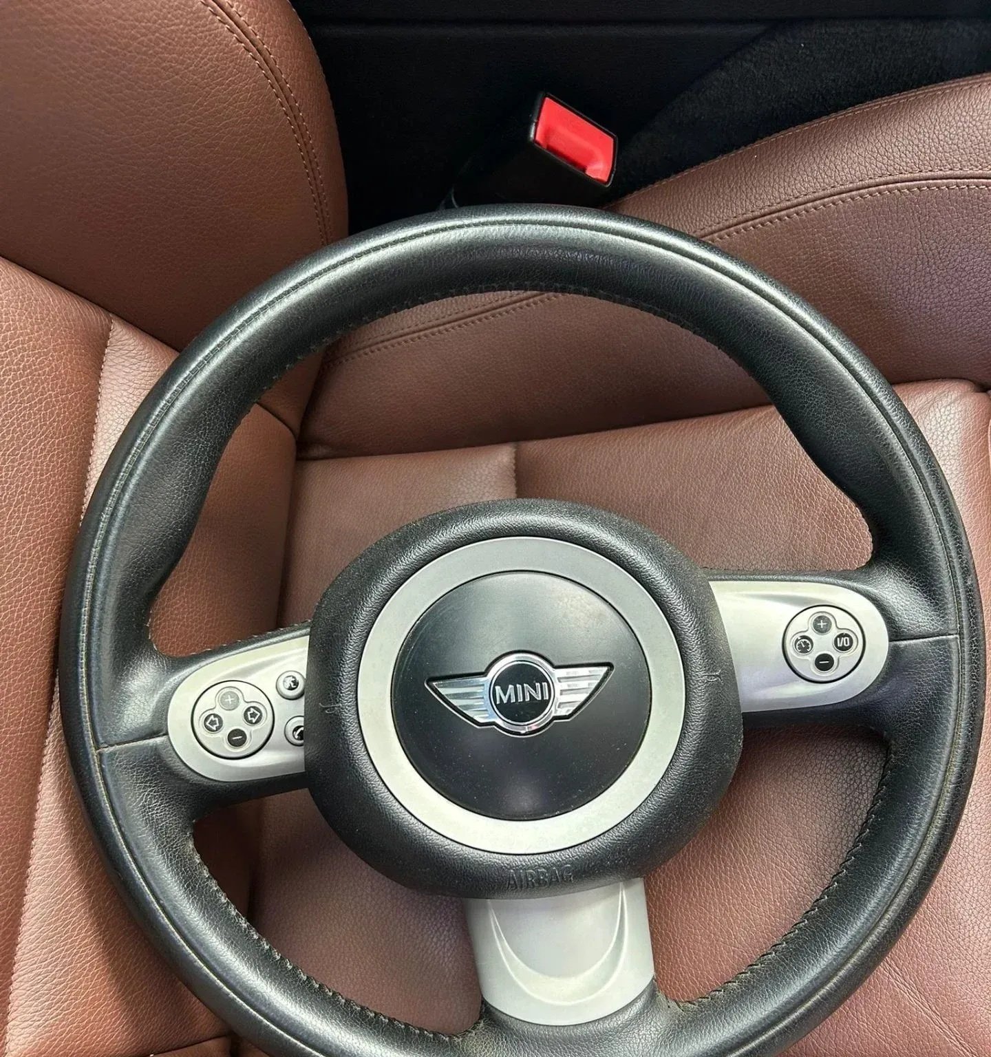 Mini Cooper R56 volan sa airbegom