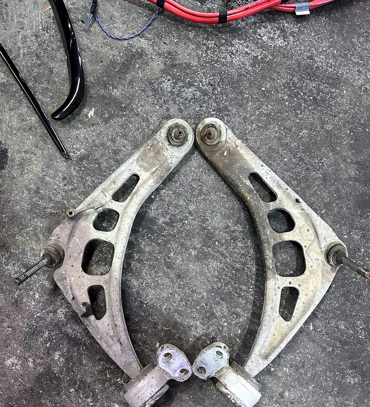 Leva far BMW E46 320d 110kw-150ks