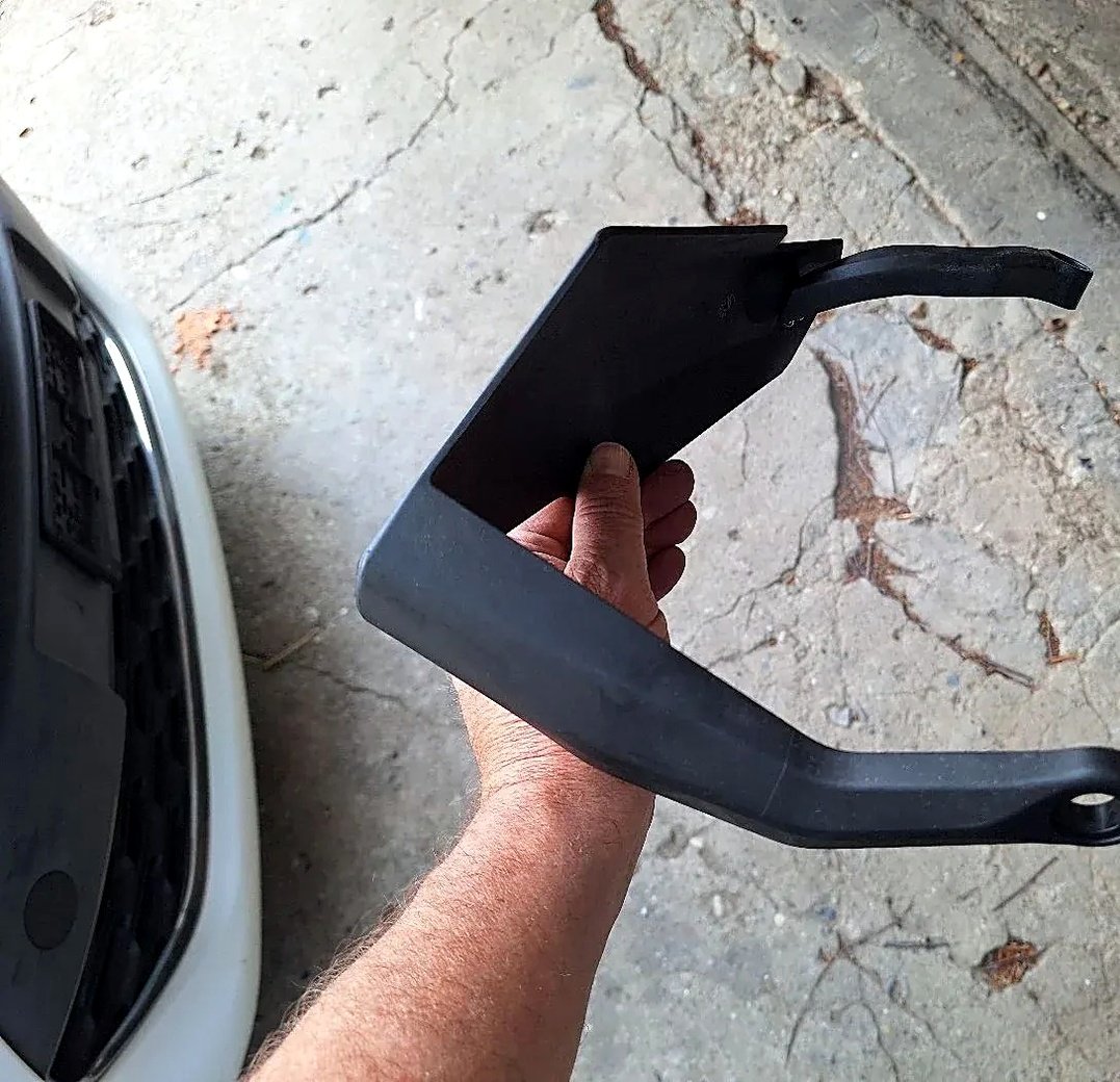 Front left handlebar end BMW G 310