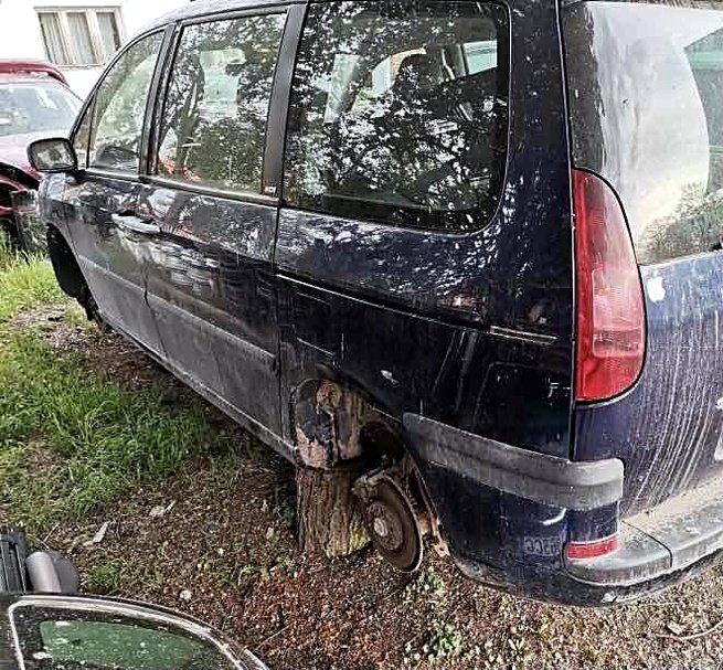 Peugeot 807