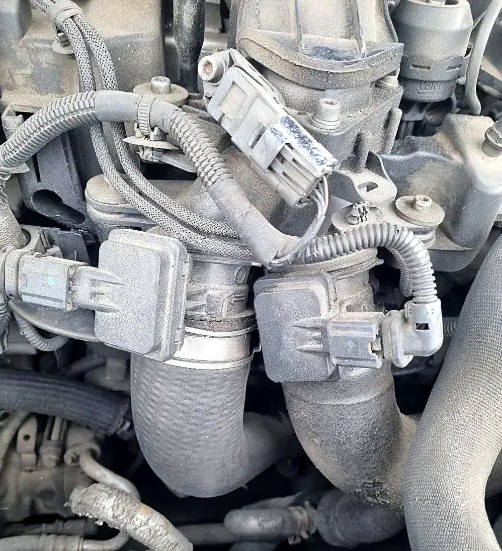 Intake manifold flap Citroen Peugeot 2.0 HDi 120kw