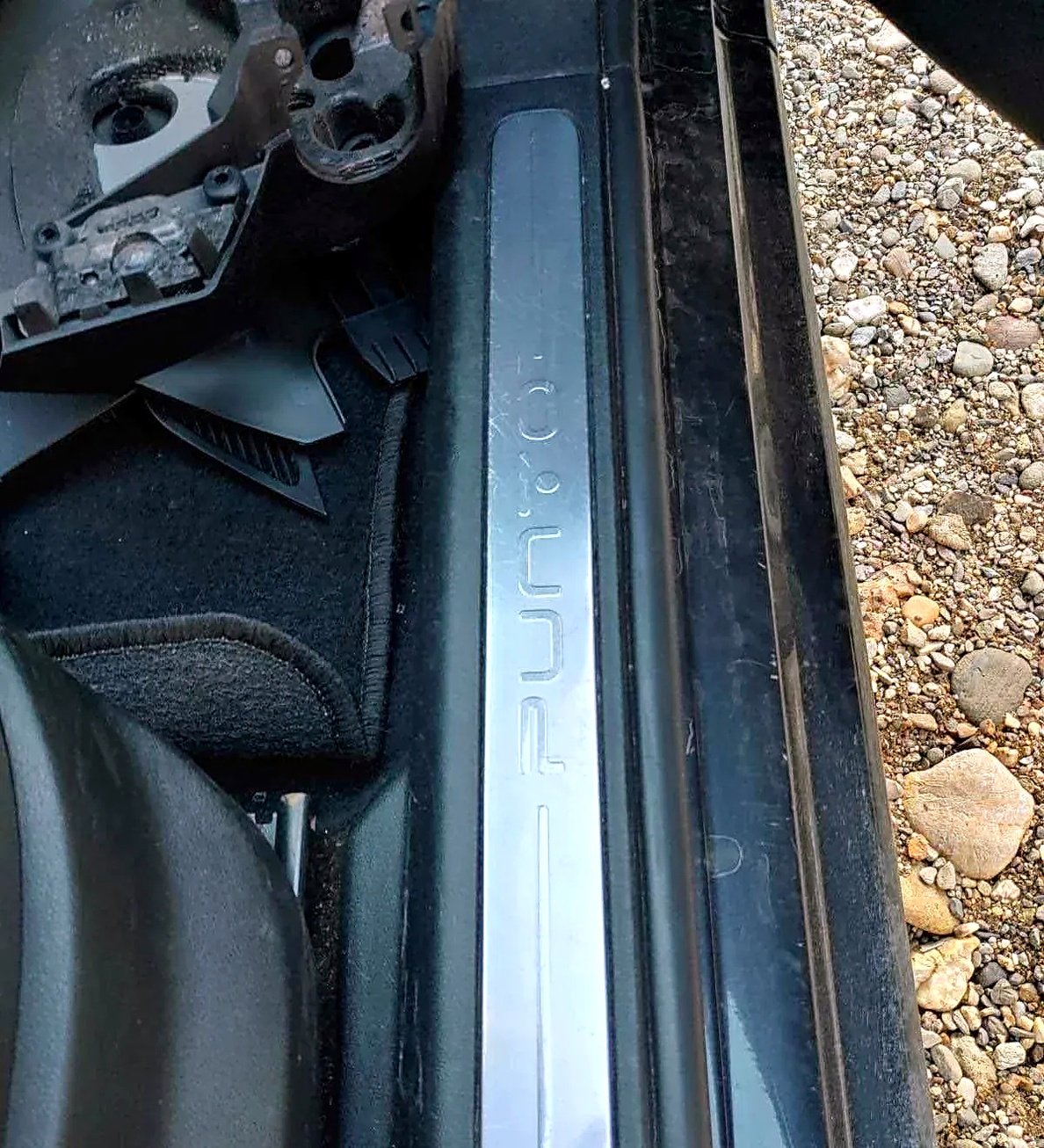 Plastični pragovi Fiat Evo 2011