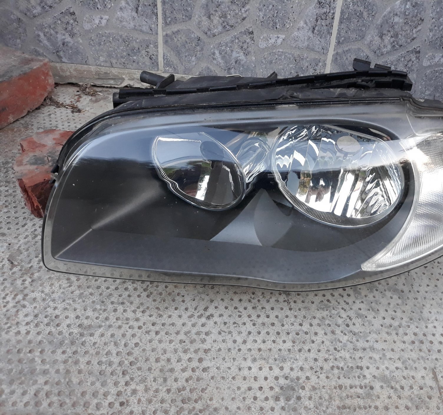 Front left headlight BMW E87