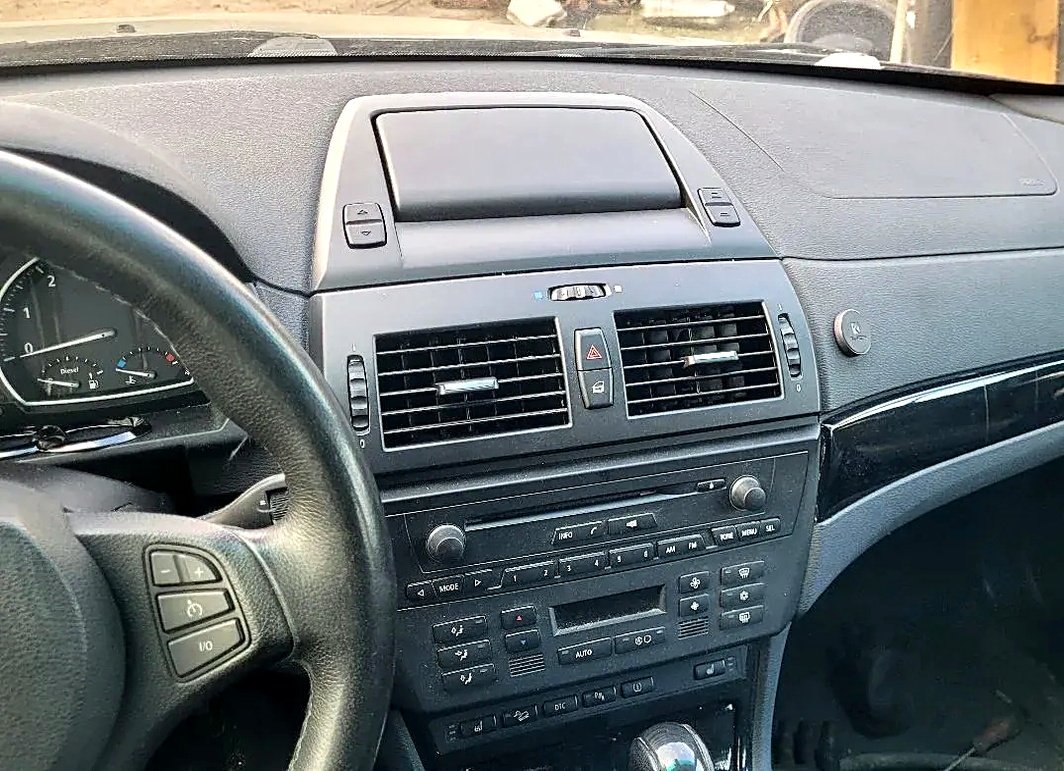 Dashboard BMW X3 E83