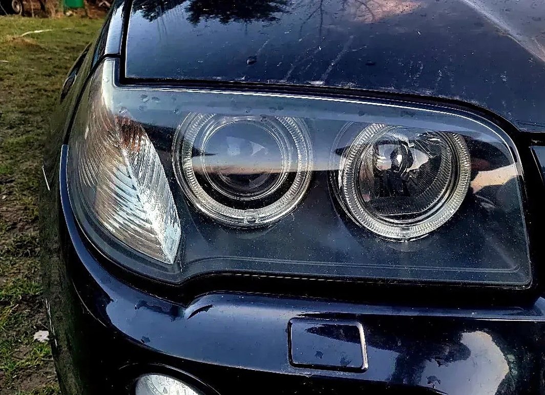 Headlights BMW X3 E83 Dynamic Xenon