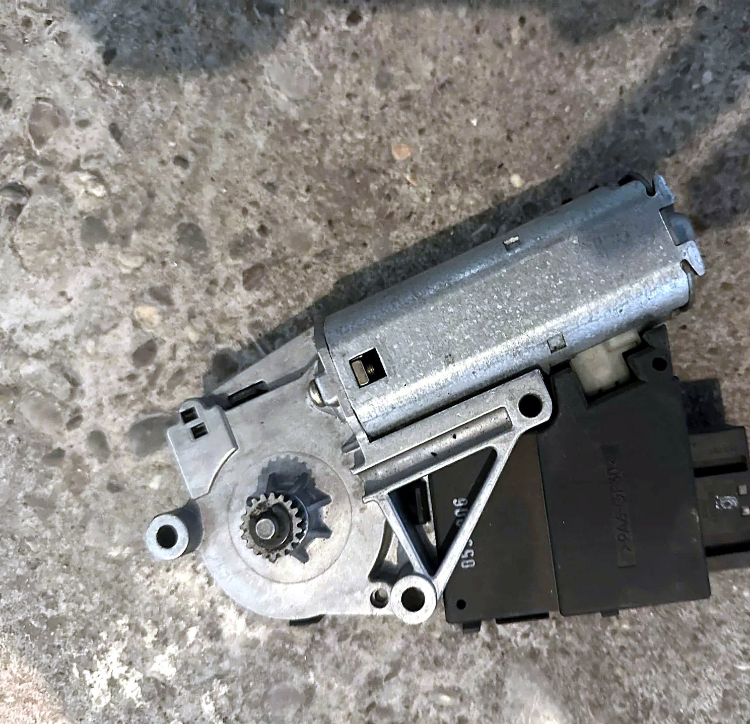 Motor šibera BMW E39
