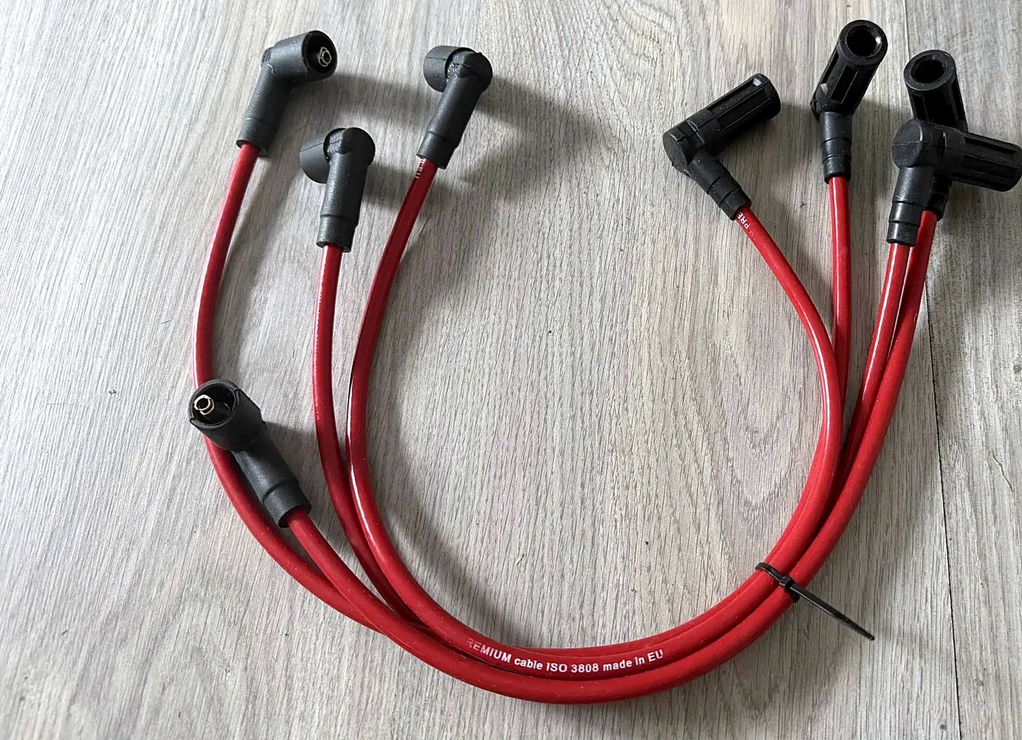 Spark plug leads Yugo EFI