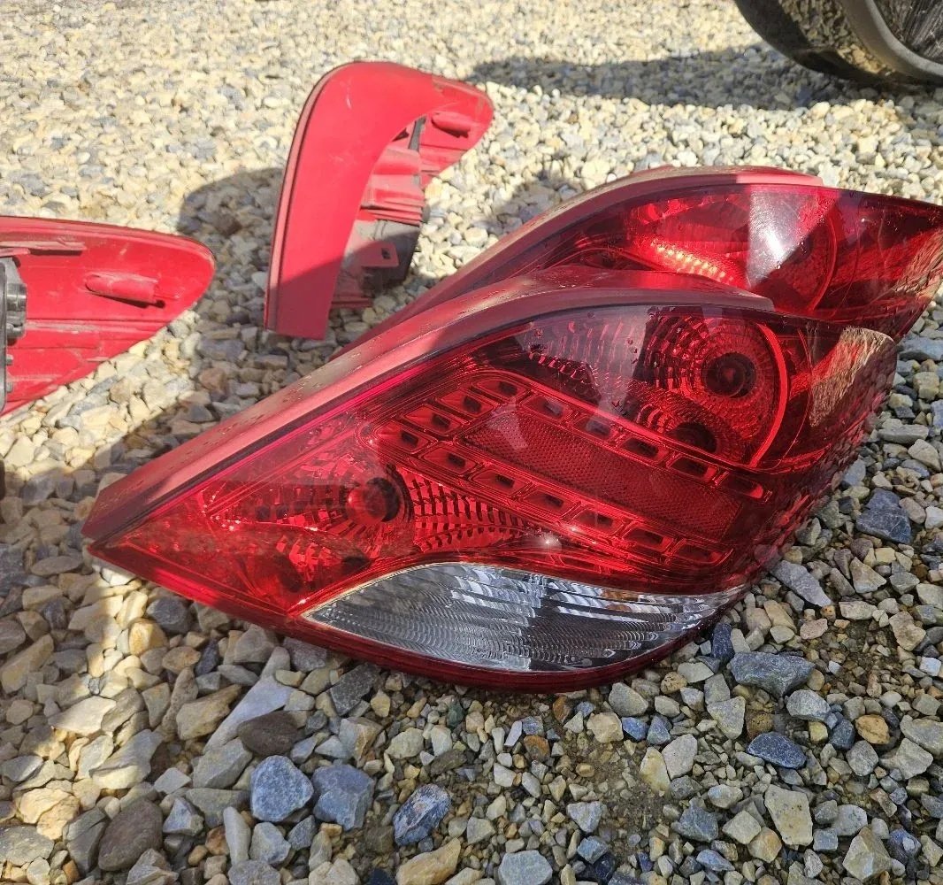 Rear light Peugeot 207