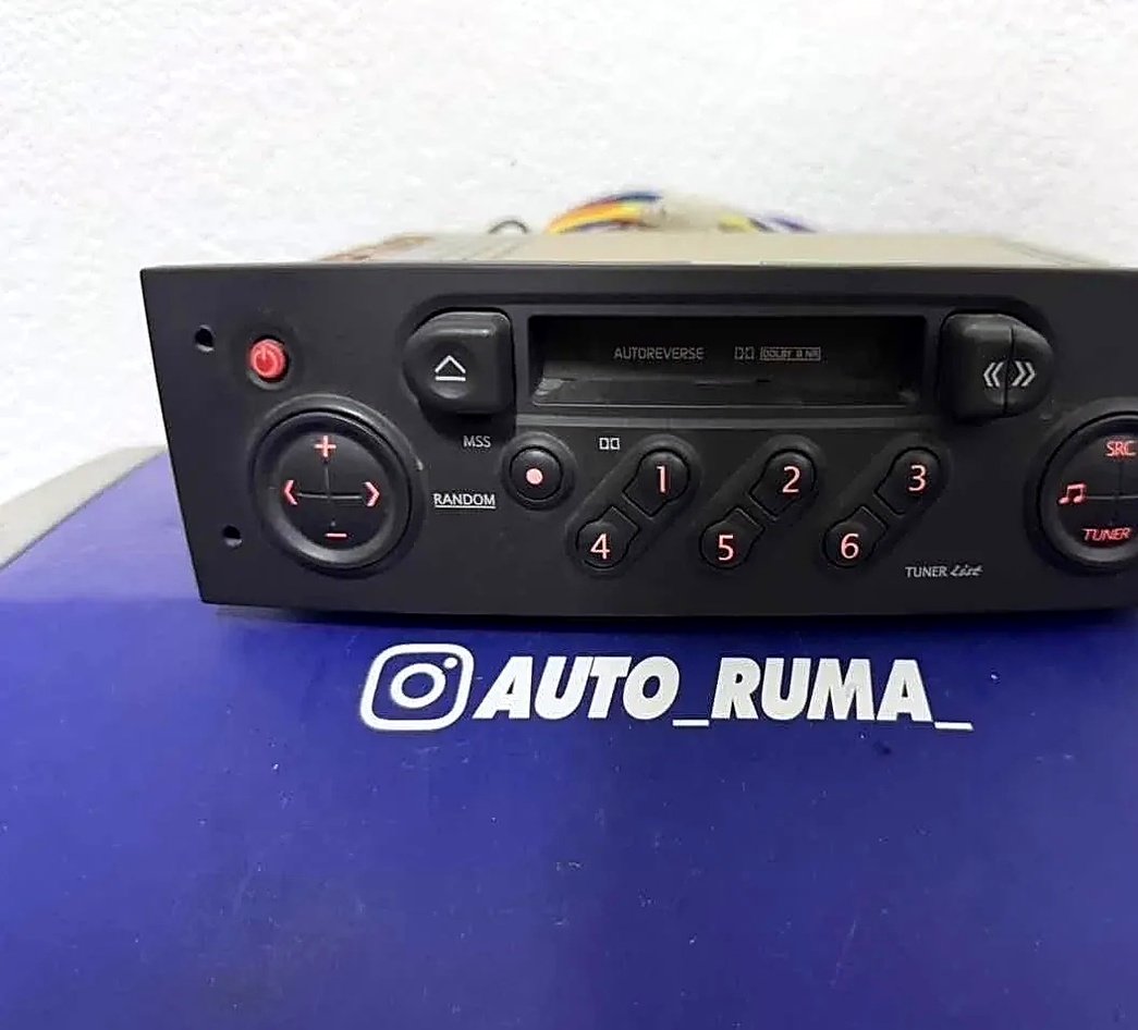 Renault Reno Kasetas sa kodom