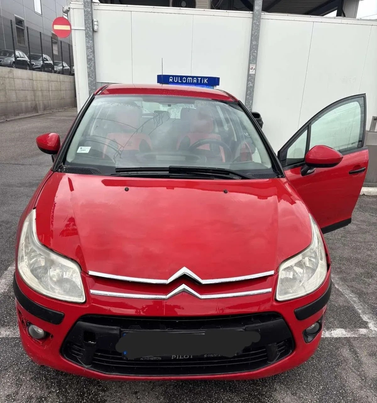 Front bumper Citroen C4 2010