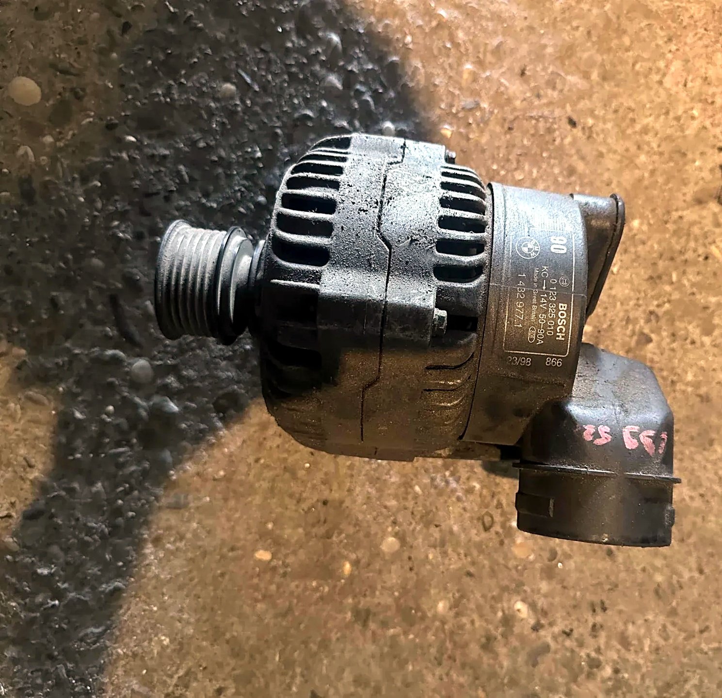 Alternator BMW E39 520i