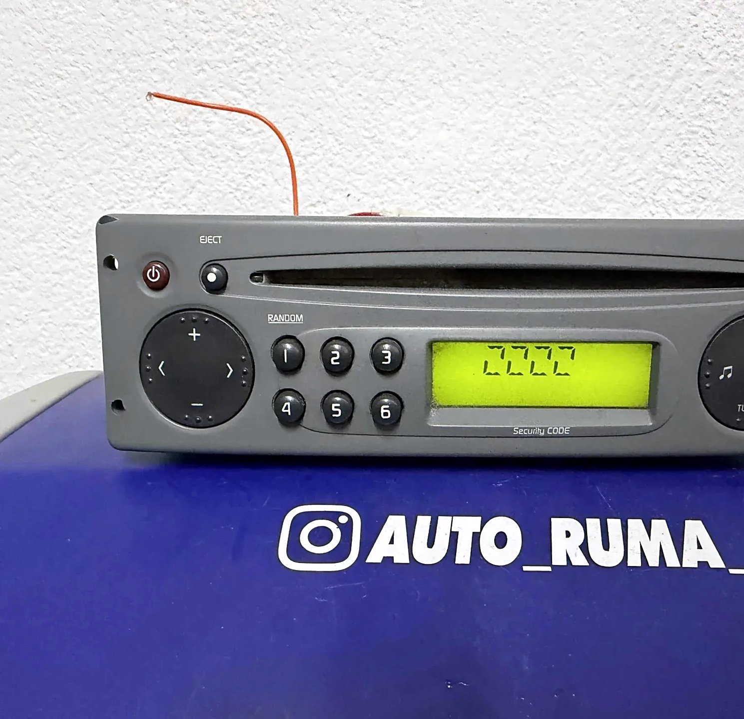 Renault Reno CD Radio with code