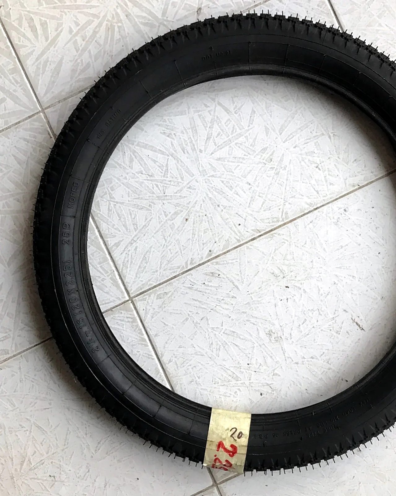 Trayal 2,25-16 nova moto guma
