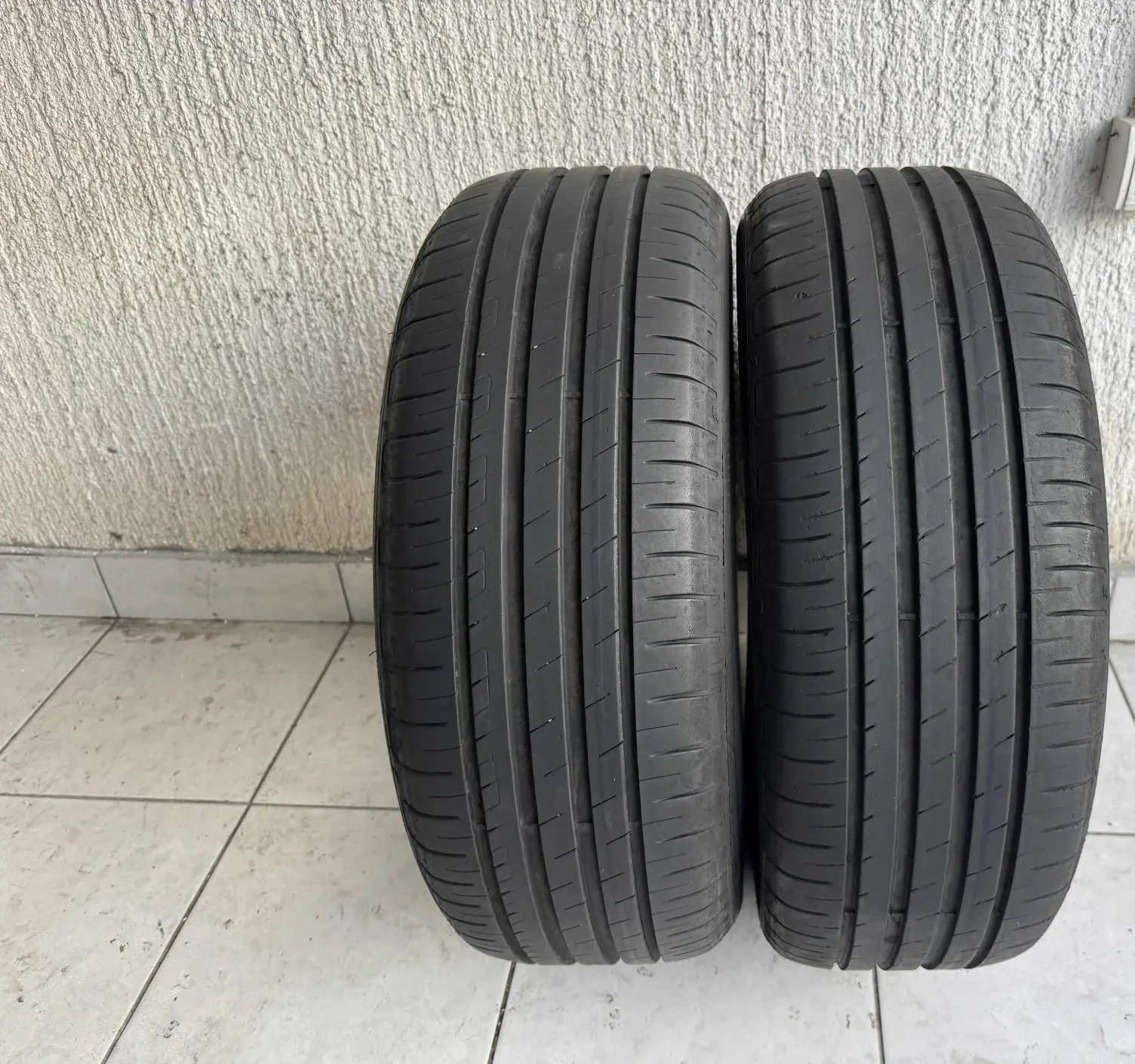 Goodyear 215/55 R17 летние шины