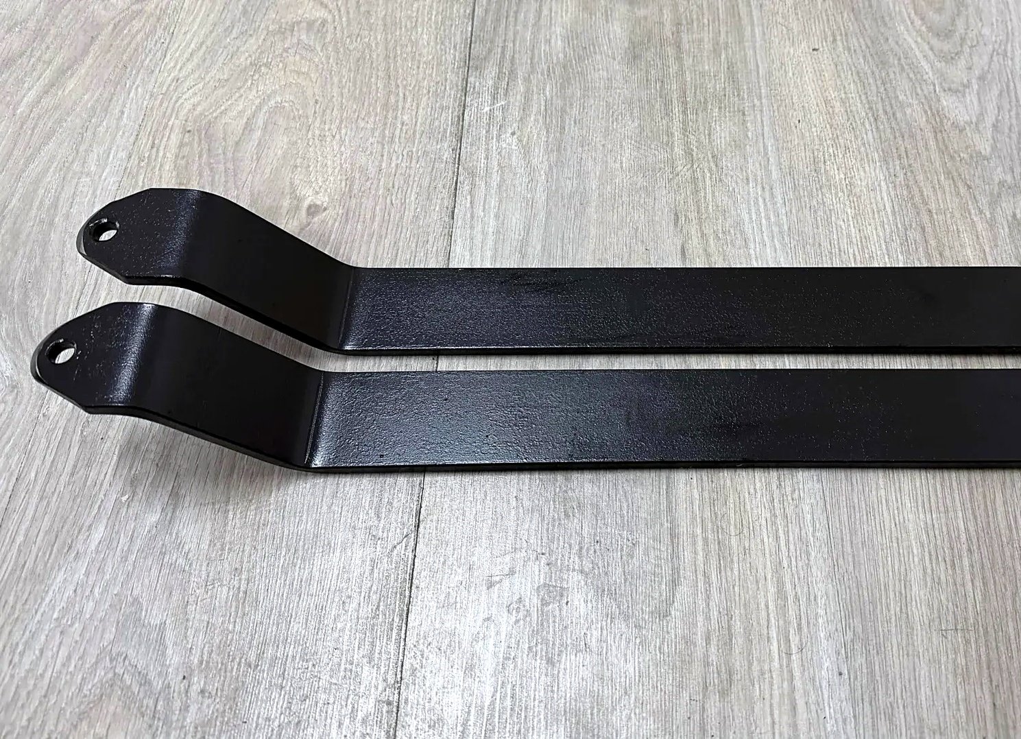Strut brace front lower Jugo Z101
