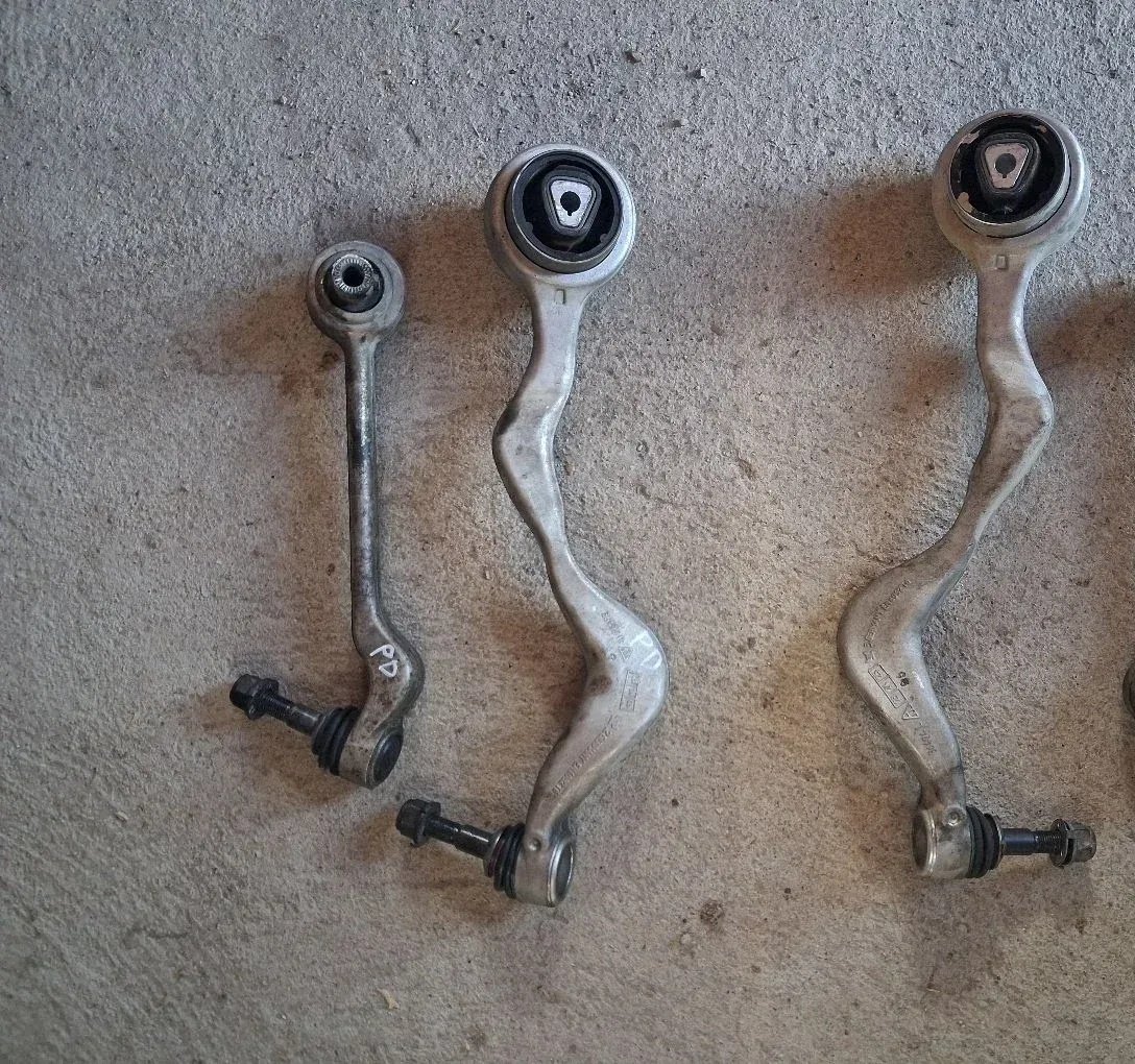 Передние рычаги BMW E87 116i