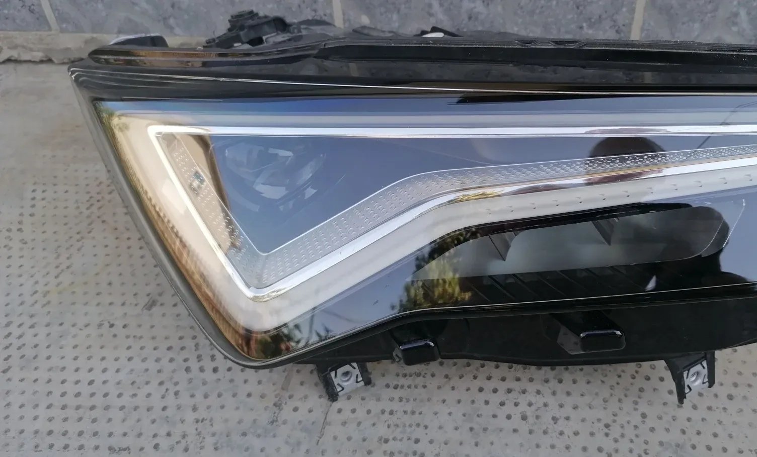 Front right headlight SEAT Ateca facelift LED