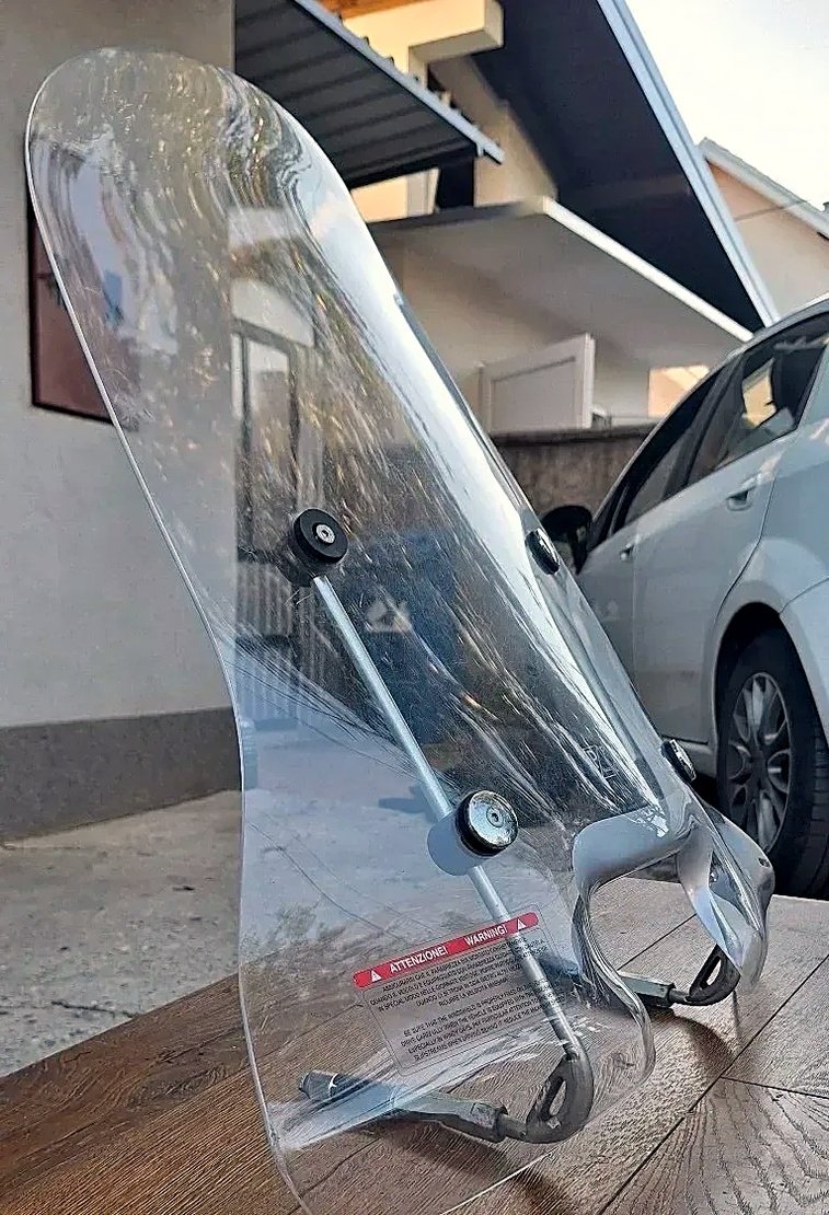 High windscreen Piaggio Vespa / Liberty / Beverly