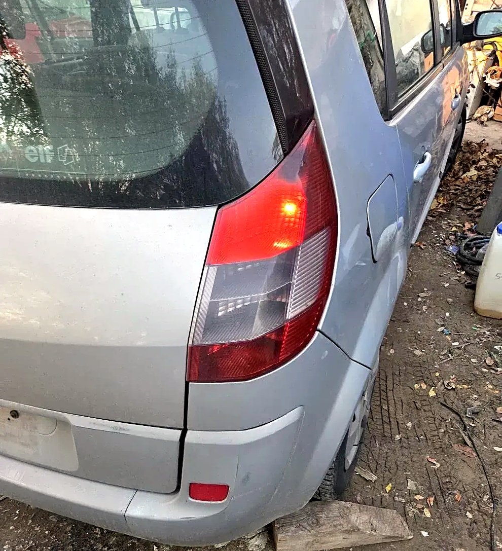 Rear light Renault Scenic 2