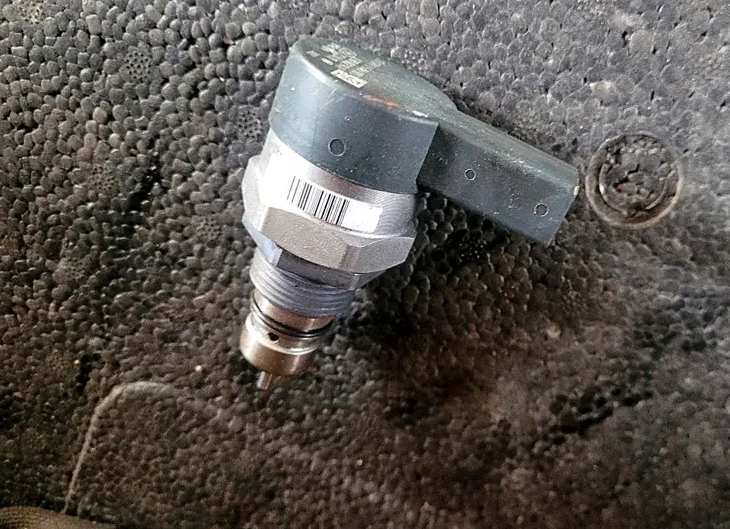 Regulator pritiska goriva BMW 330d 530d