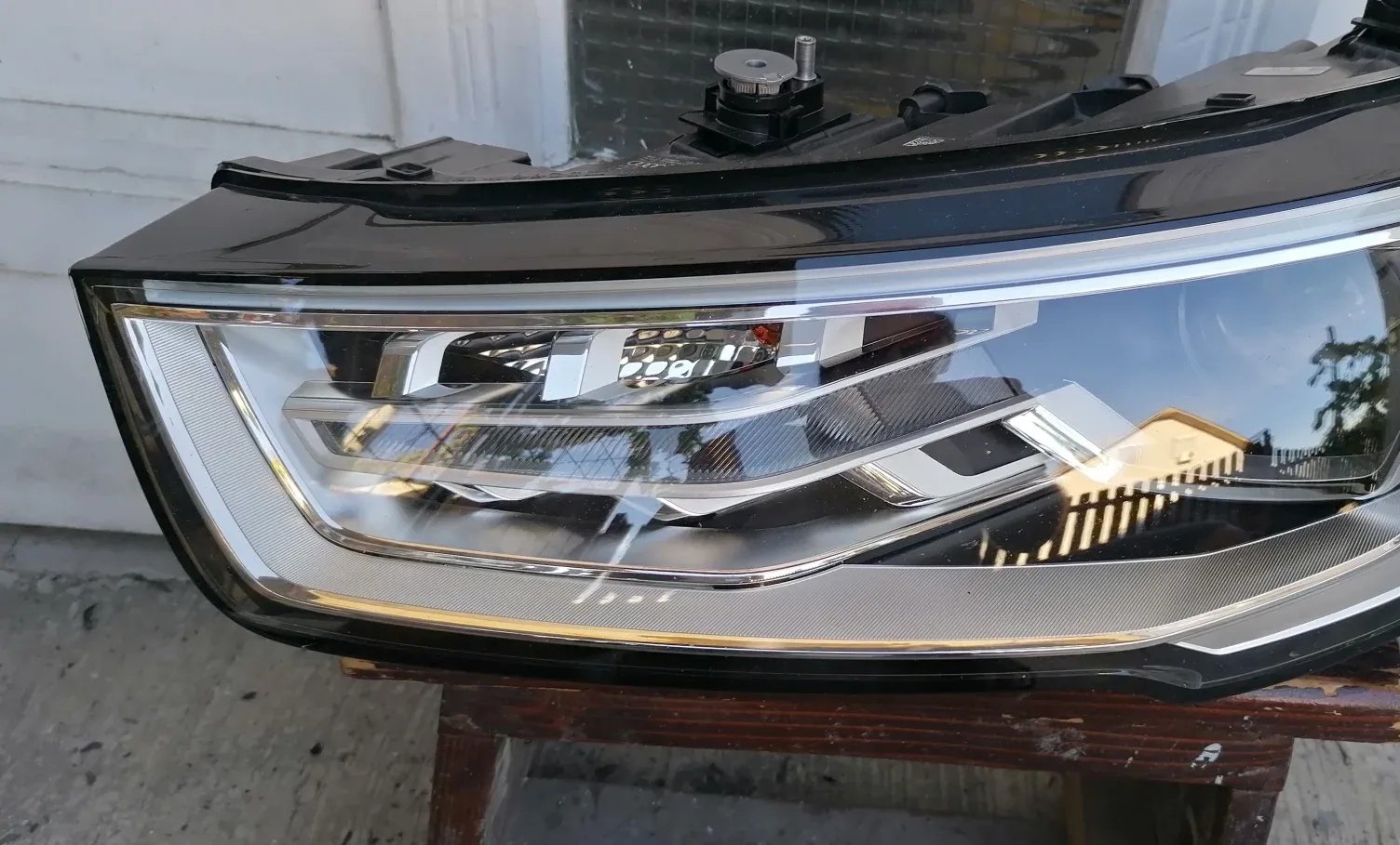 Front left headlight Audi A1