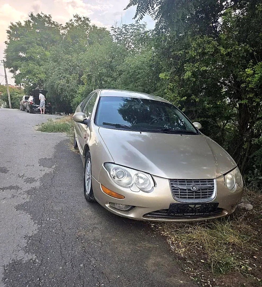 Chrysler 300M delovi