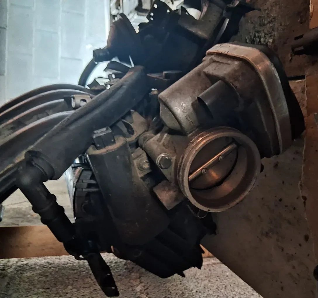 Throttle body BMW E46 318i N42
