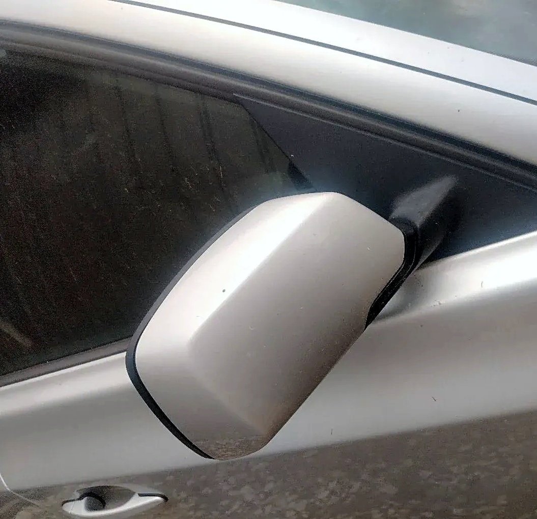 Desni retrovizor BMW X3 E83