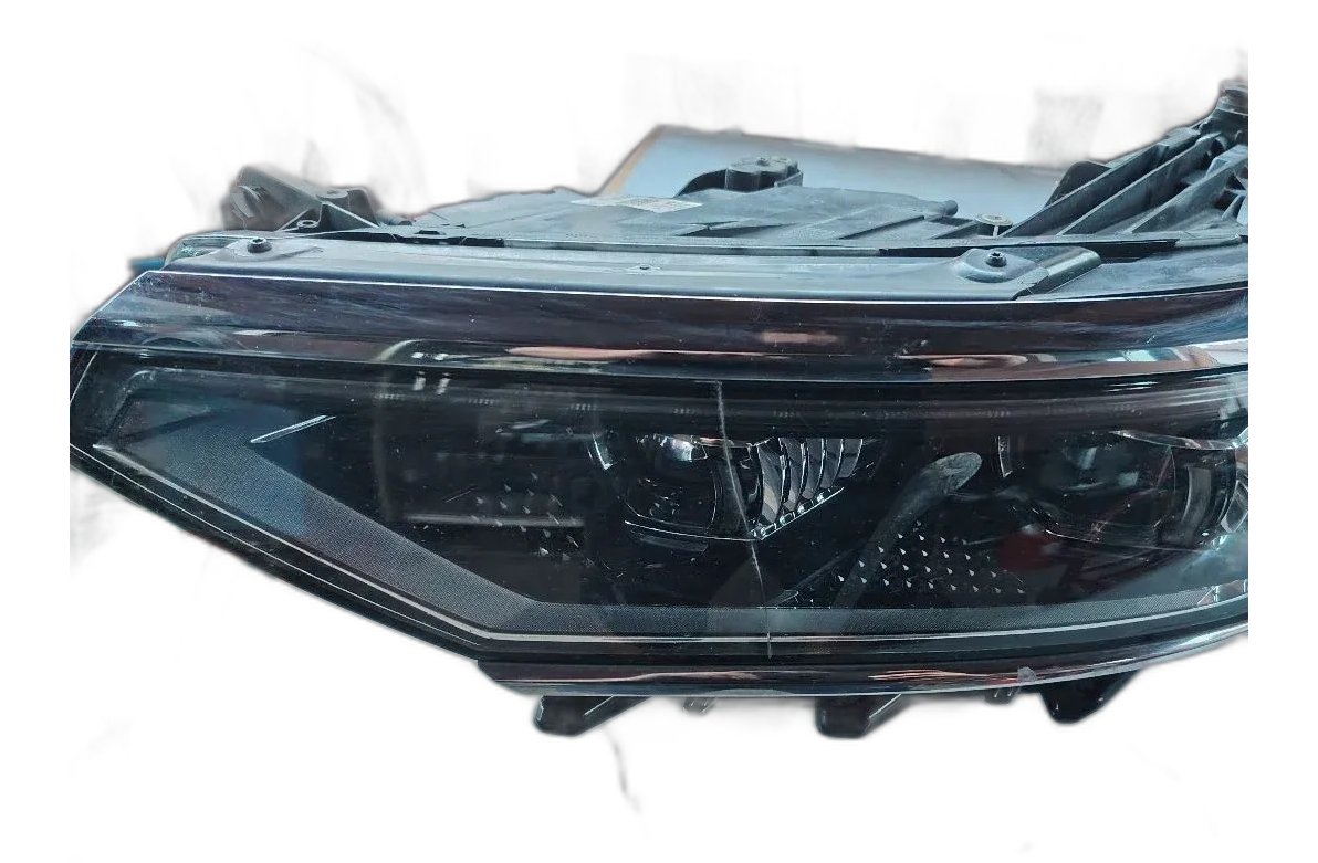 Передняя левая фара VW Passat B8 IQ LIGHT LED 3G1 941 081 P