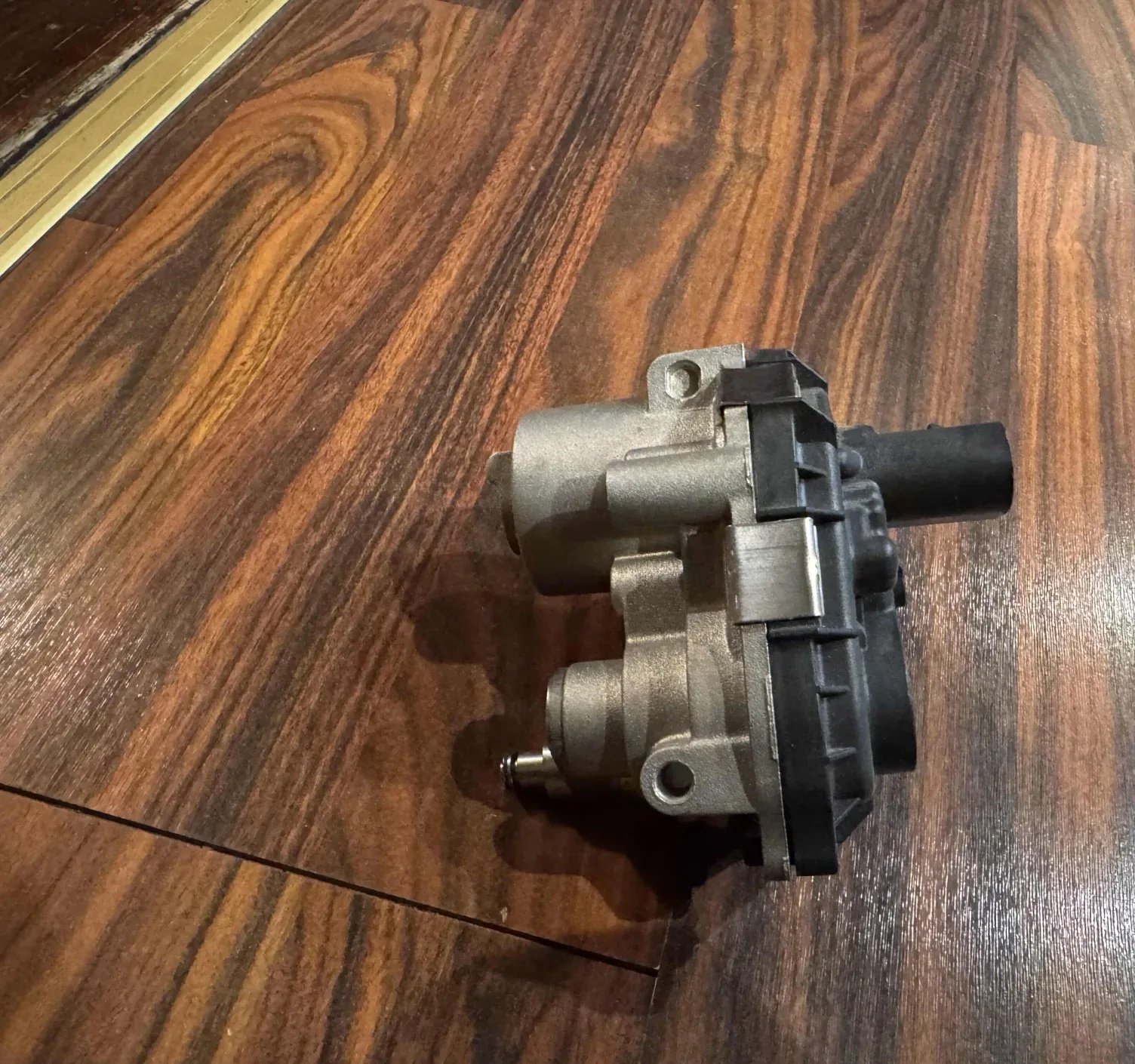 Kontroler turbine Audi 3.0 TDI HC0158325A