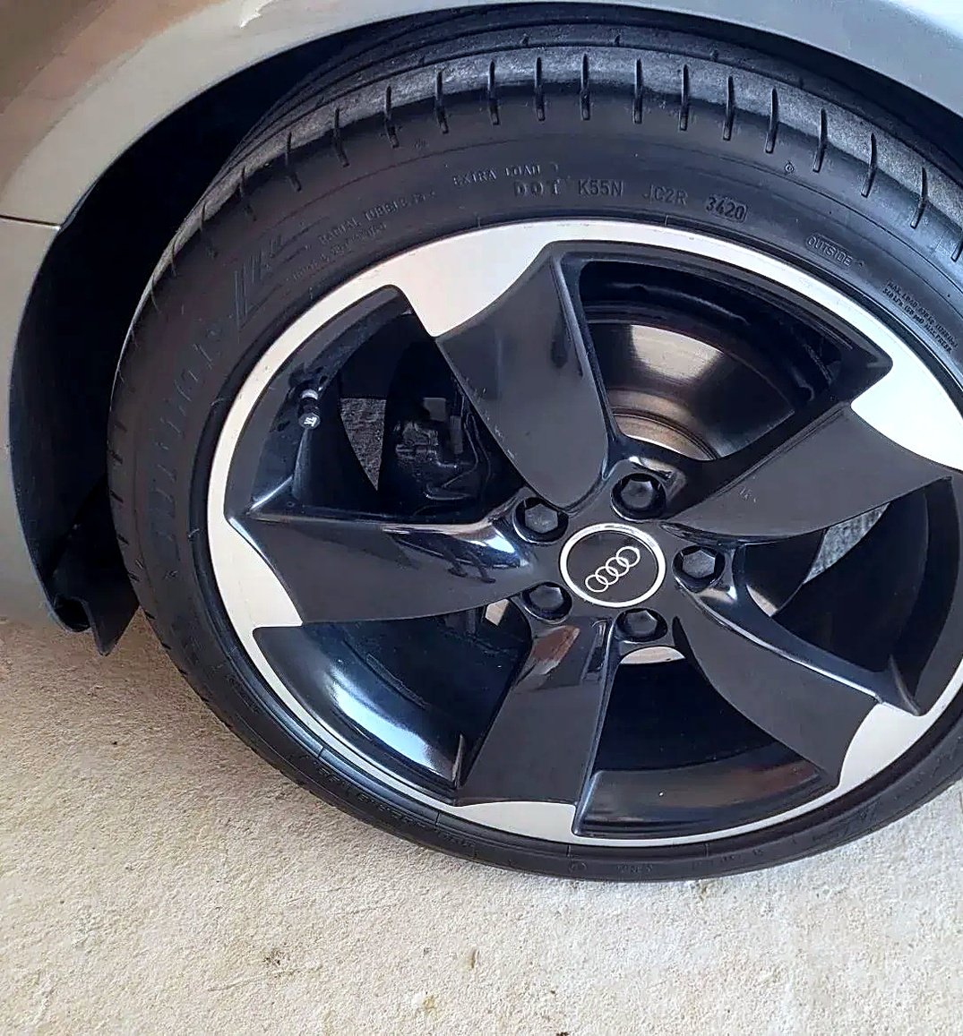 Aluminijumska felna 18 Original Audi A3 S3 Rotor 8V0601025AH