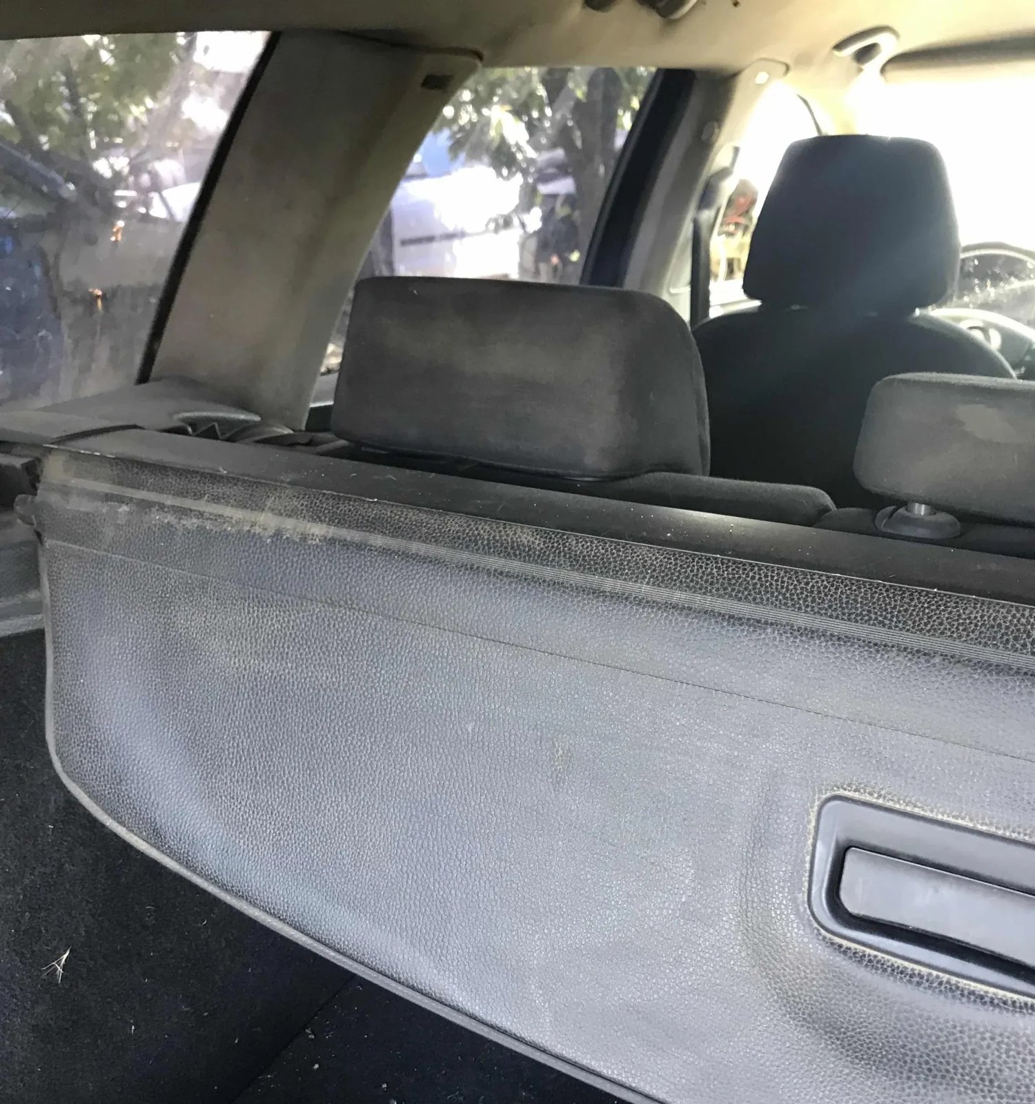Rear parcel shelf roller Passat B6