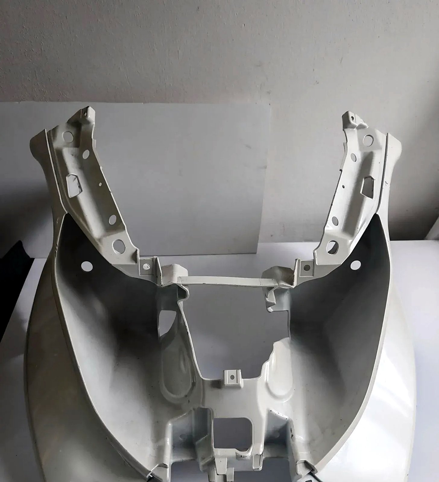 Prednja maska Piaggio MP3 -653704 -2B000687