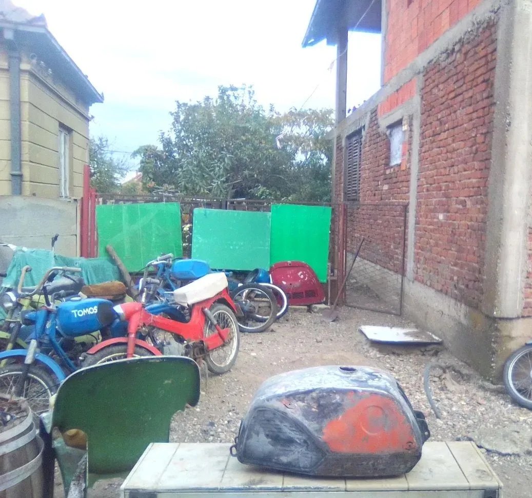 Бак Jawa