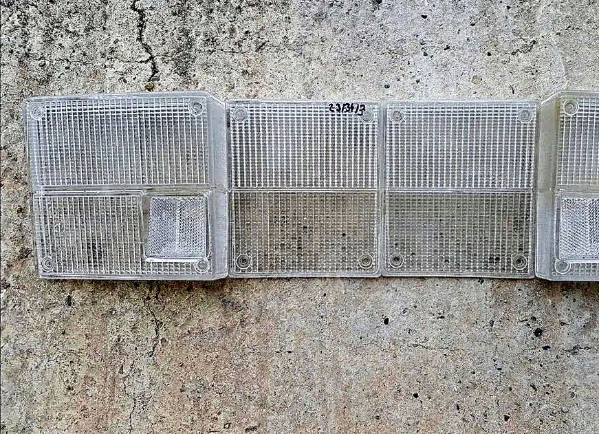 Plastika stop lampe za juga
