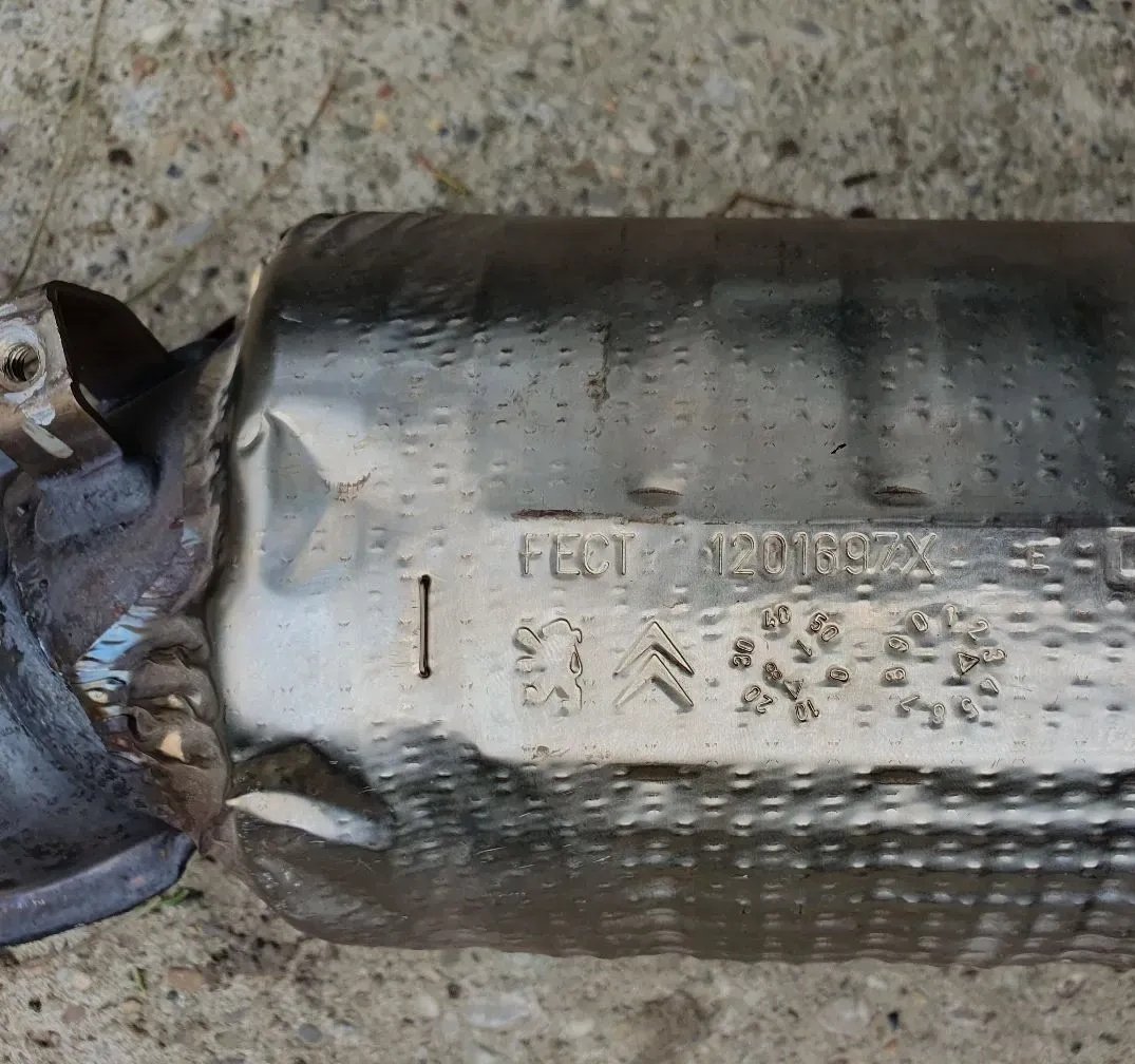 Catalytic converter Peugeot 208 GTi K677