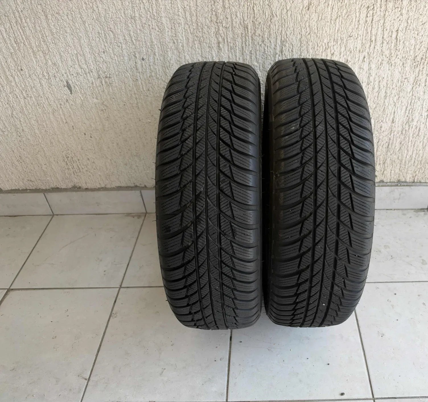Bridgestone 185/60 R16 Winter Tyres