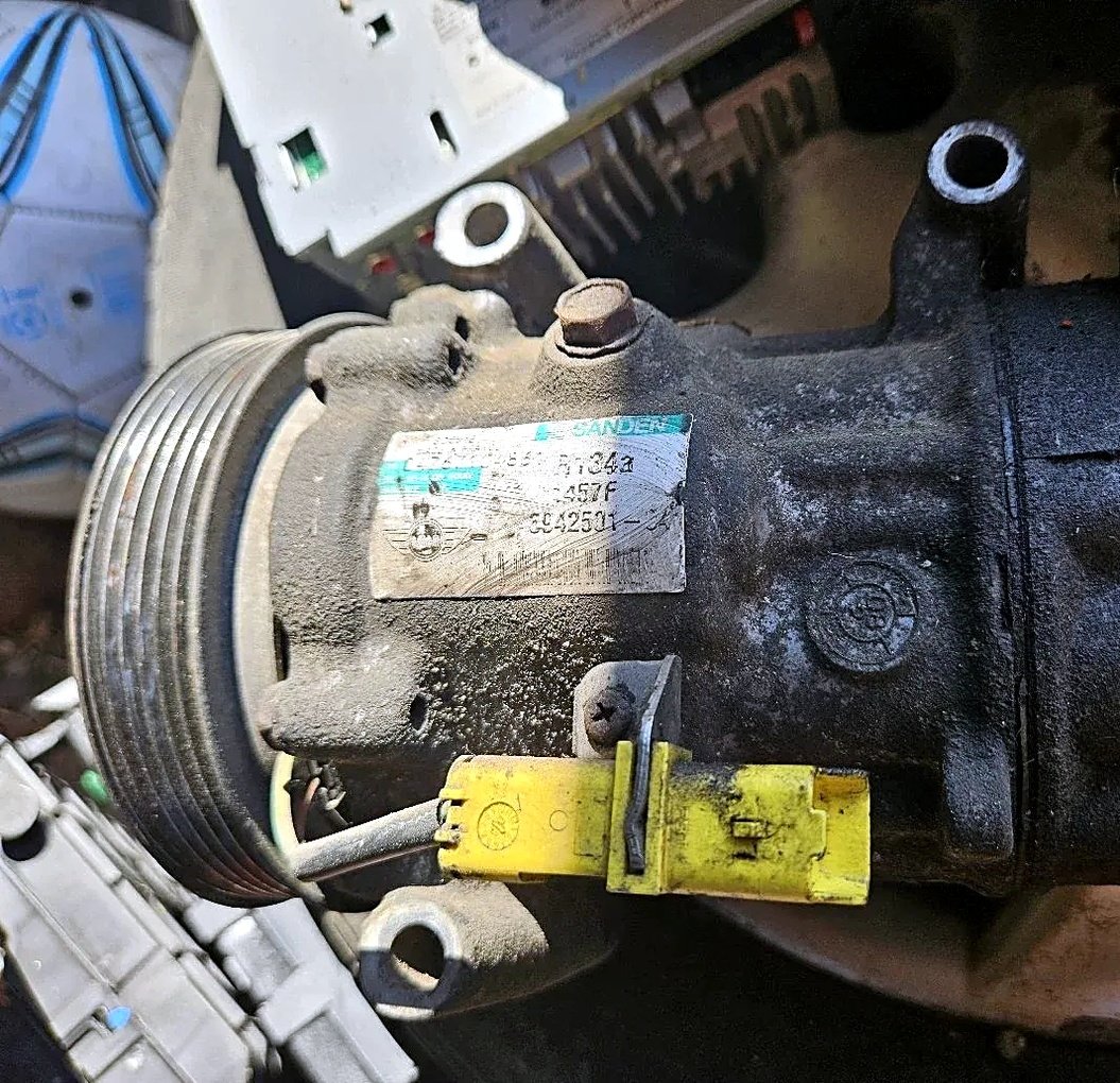 A/C compressor Peugeot 206 100kw petrol
