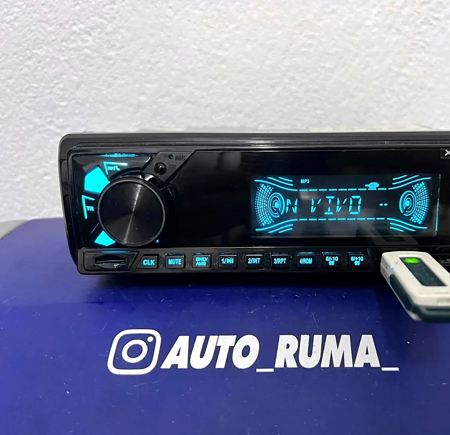 Xomax USB Radio Aux