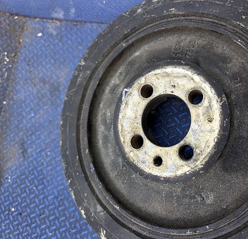 Crankshaft pulley Fiat Punto 2 1.9 JTD