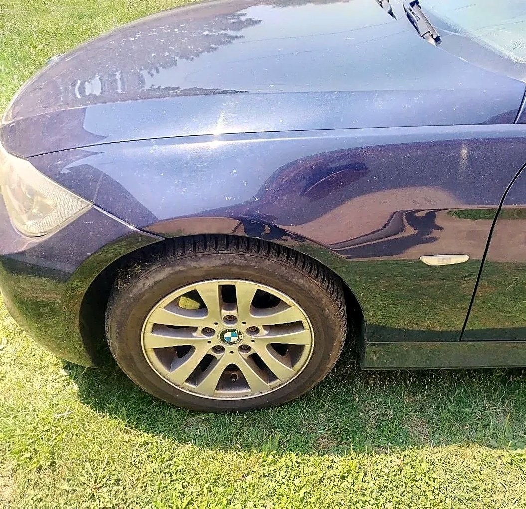 Levo krilo BMW E90